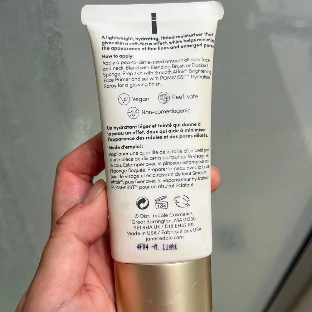 jane iredale Dream Tint Tinted Moisturizer - M light